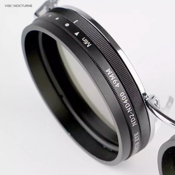 Lunettes adaptées aux conditions de conduite variées et lumineuses